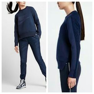 Women's Nike Nikelab X Sacai navy blue knit crew neck